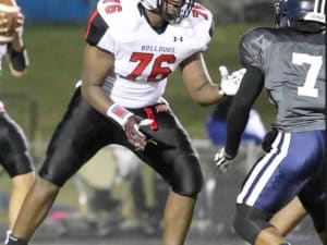OL Carter clicks with Dye, interested in West Virginia