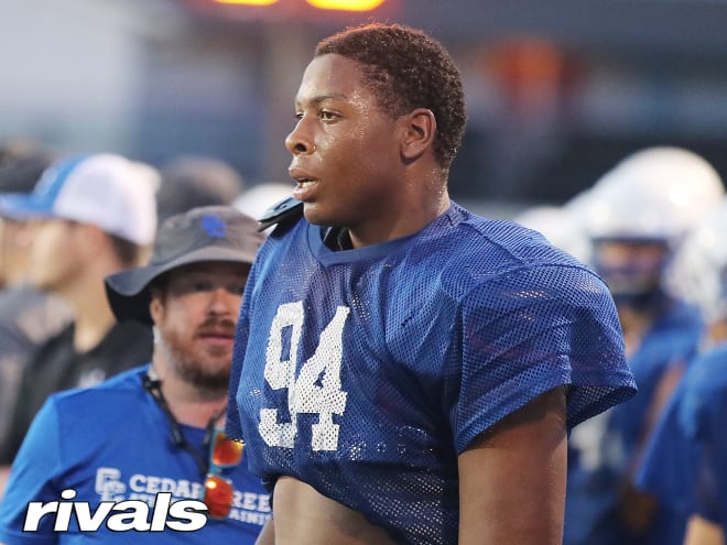 Things are about to heat up for top DE Alfred Collins