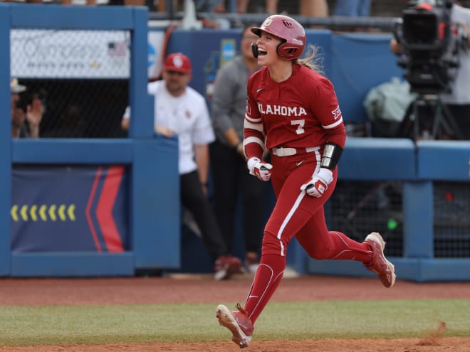 Softball: Sooners sweep doubleheader on opening day