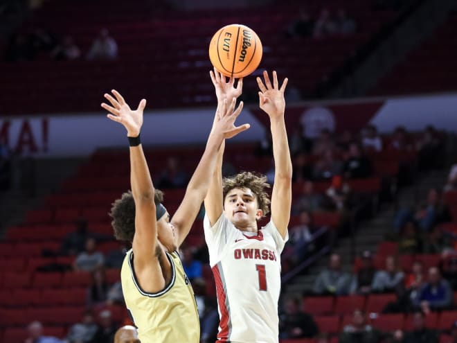 Kansas extends offer to 2026 SF Jalen Montonati