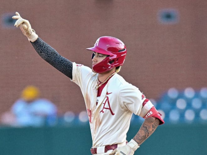 How to Watch, BetSaracen Odds: No. 11 Arkansas vs. No. 1 Texas