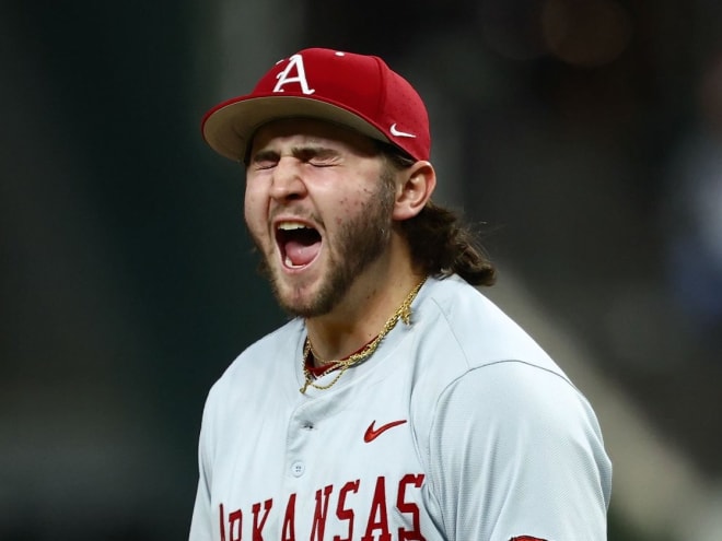 Arkansas squeaks past No. 22 TCU, 2-1