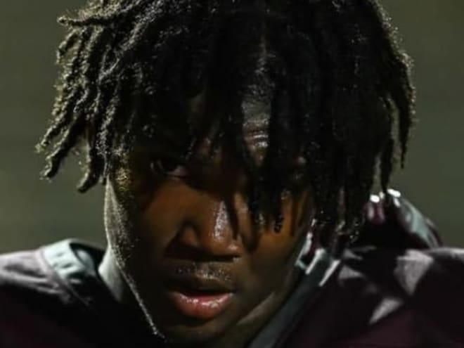 Recruiting Rumor Mill: USC impressing coveted 2026 DE