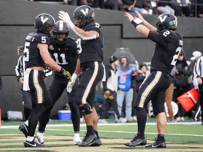 Vanderbilt wastes fast start, falls 36-23 to No. 8 Tennessee