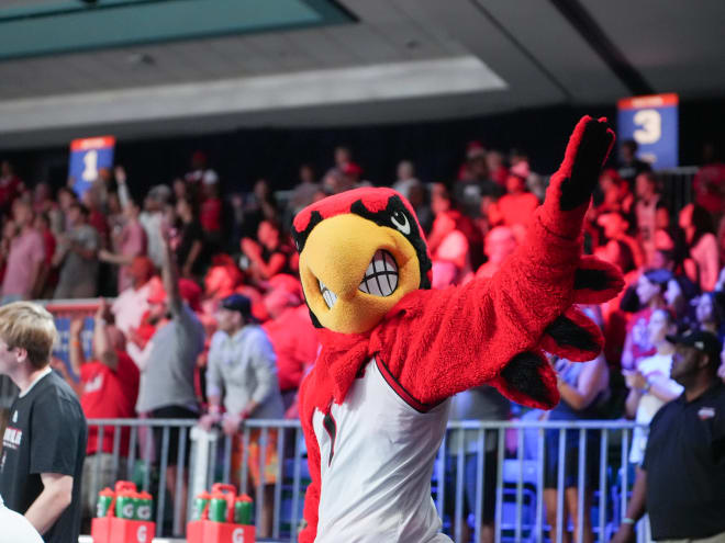 Cardinals Beat West Virginia 79-70 in Overtime Semifinal