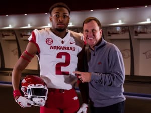 In-state 3-star ATH Malik Chavis Signs Arkansas NLI 