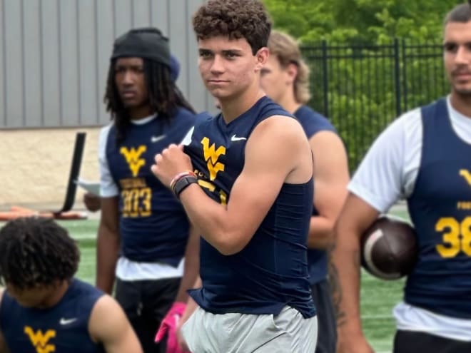 2027 QB talks Oregon visit following Michigan State game