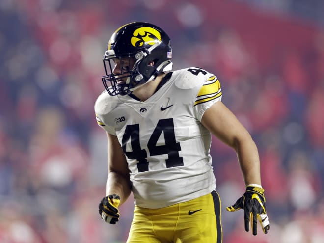 Four Hawkeyes Earn Academic All-District Honors