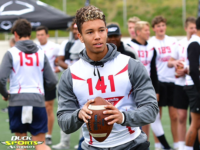 Oregon QB commit Ty Thompson talks two five-star Ducks