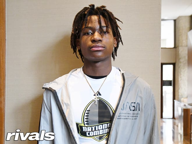Standout 2027 QB Jayce Johnson earns early Tennessee football offer Standout 2027 QB Jayce Johnson earns early Tennessee football offer