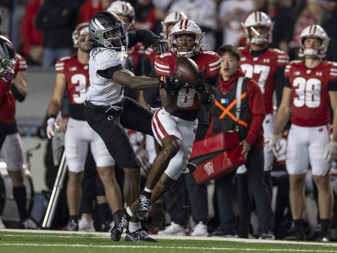 In photos: Wisconsin comes up just short in battle against No. 1 Oregon