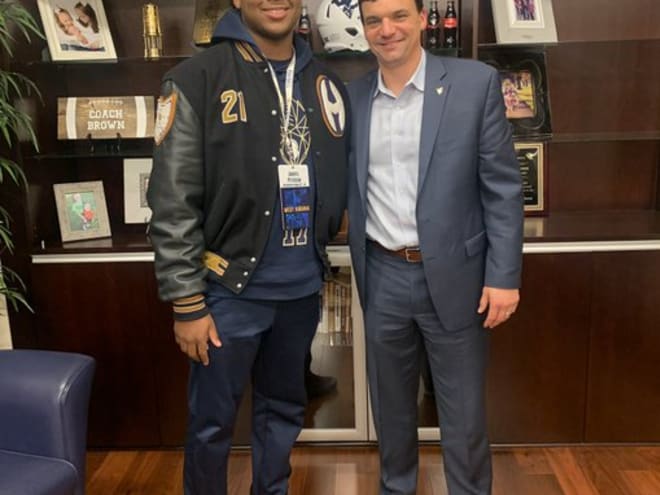 2021 pass rusher Peterson impressed with West Virginia football stop