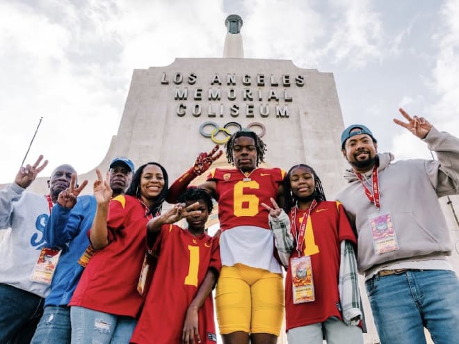 USC picks up key commitment from local 4-star CB Dakoda Fields