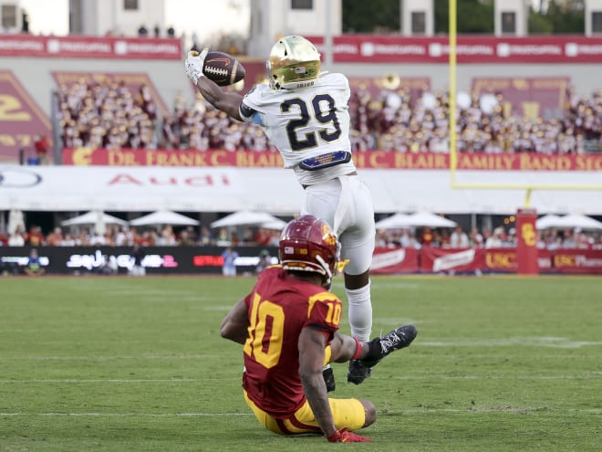 Resilient Notre Dame secondary closes out win over USC despite shaky play