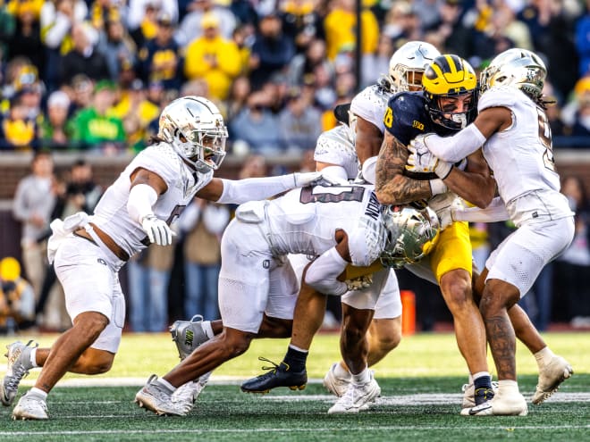 Oregon Defense Stifles Michigan’s Offense in Historic Win