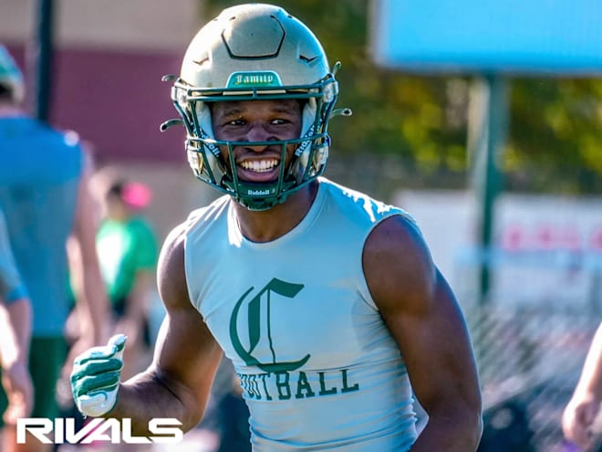 Near 5-star WR commit locks down recruitment with Tennessee football