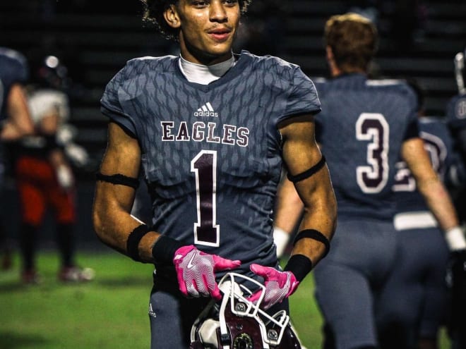 Q&A with Niceville wide receiver Robert Stith