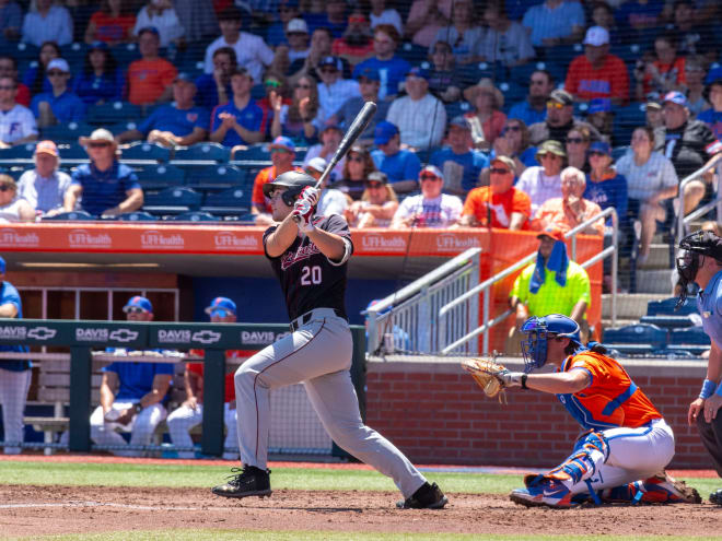 Paul Mainieri updates injury situations for Ethan Petry, Nathan Hall