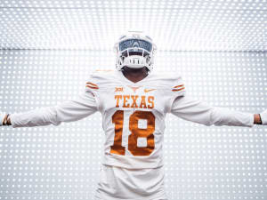 Longhorns snag commitment from athletic safety Tyler Owens