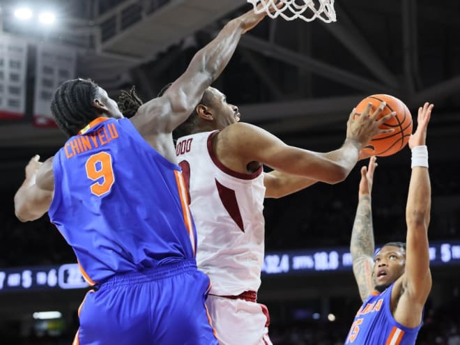 Missed layups, poor rebounding spoils Arkansas' upset bid