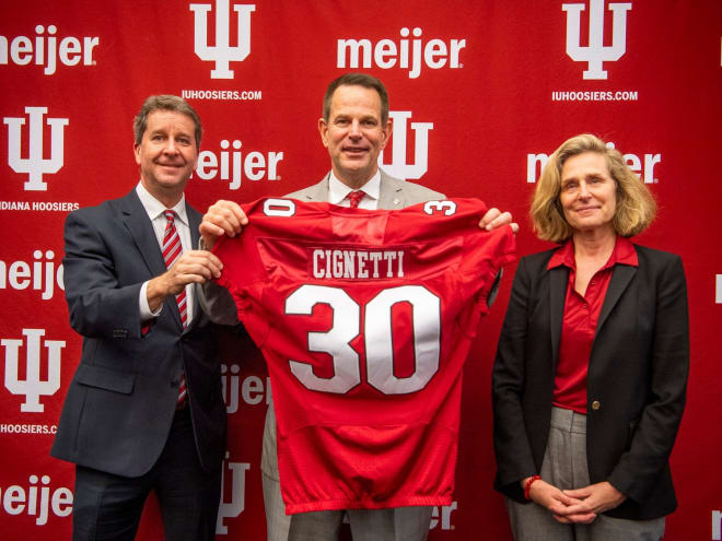 Curt Cignetti signs contract extension to remain HC of IU through 2032