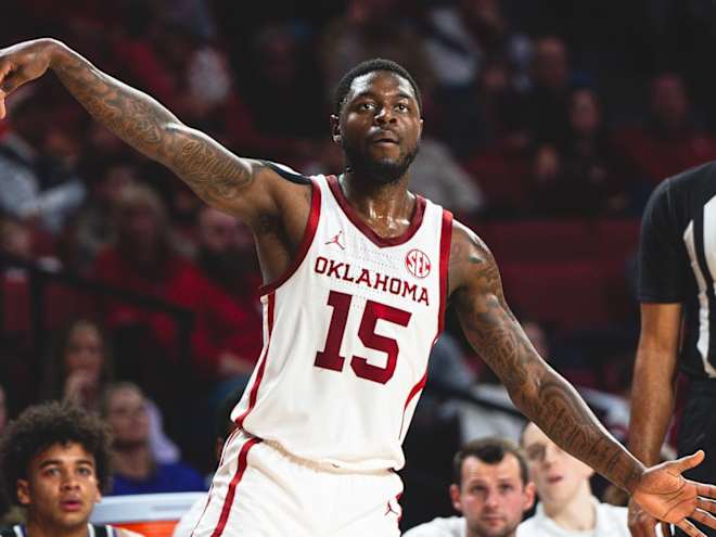West Virginia makes contact with Oklahoma transfer Duke Miles