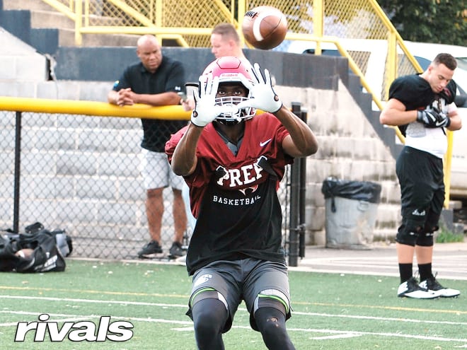 Razorbacks Extend Two Offers to Big Time Sophomore Wide Receivers