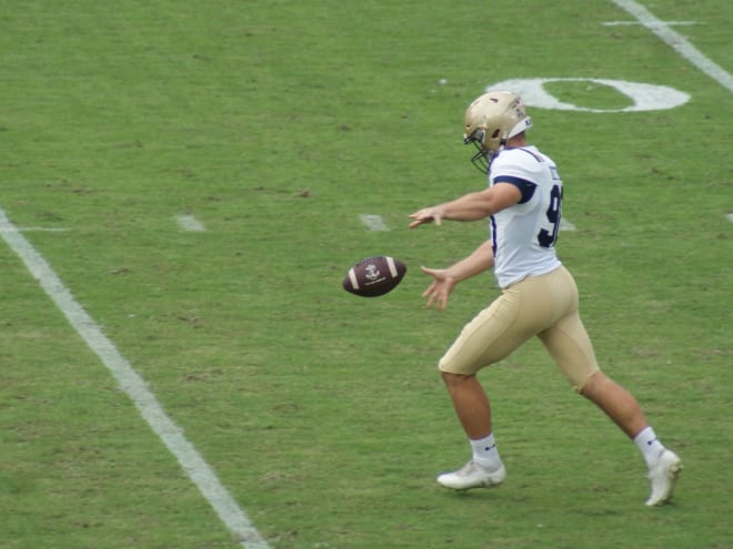 Riethman named AAC Special Teams Player of the Week