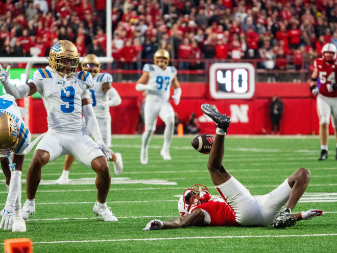 PFF grades: What the numbers say about UCLA’s win at Nebraska