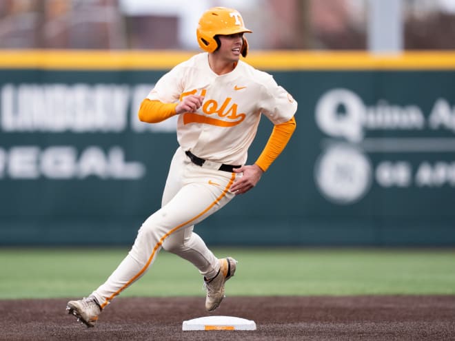 Live updates, discussion: No. 4 Tennessee baseball vs. Samford (Game 3)