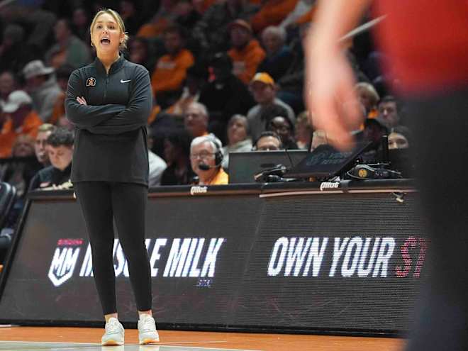 Lady Vols coach Kim Caldwell has familiarity with Kentucky's Kenny Brooks