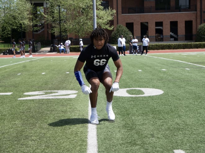 4-star DB CJ Jimcoily getting an insight of Tennessee from former teammates