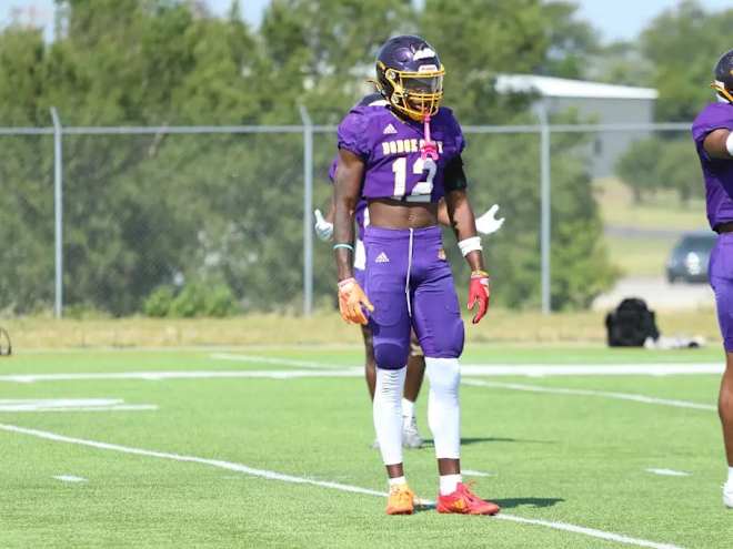 JUCO DB Gray commits to West Virginia