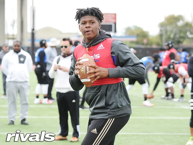 Two programs after four-star LSU QB commitment TJ Finley