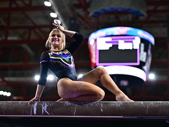 LSU Gymnastics sets new season-high with 198.125 against George Washington