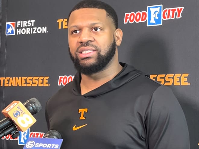 WATCH: Rod Clark, Jahmai Mashack preview Tennessee vs. Louisville