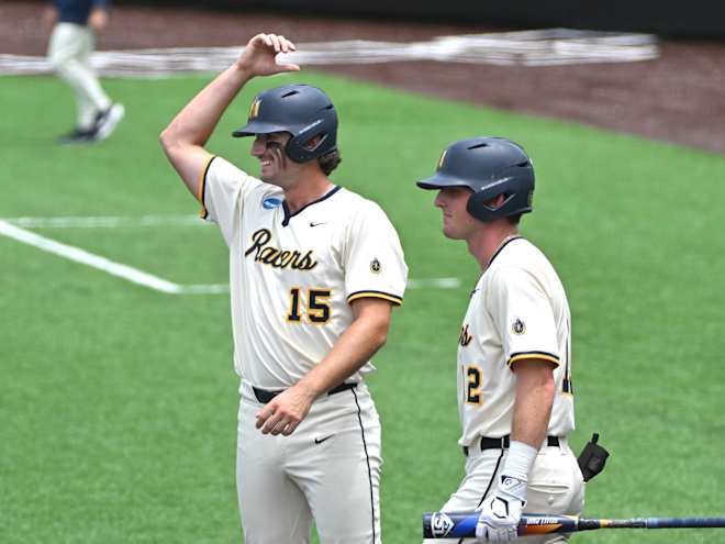 Murray State hammers Duke to force Game 3