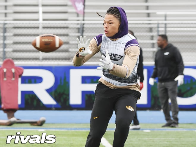 Offers rolling in for 2025 WR Corey Simms