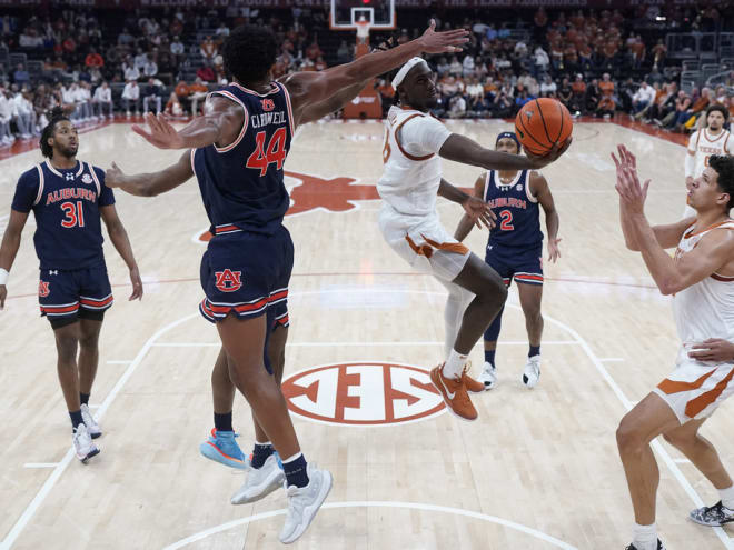 Auburn flexes #1 hopes; Kaluma's career night not quite enough for Texas