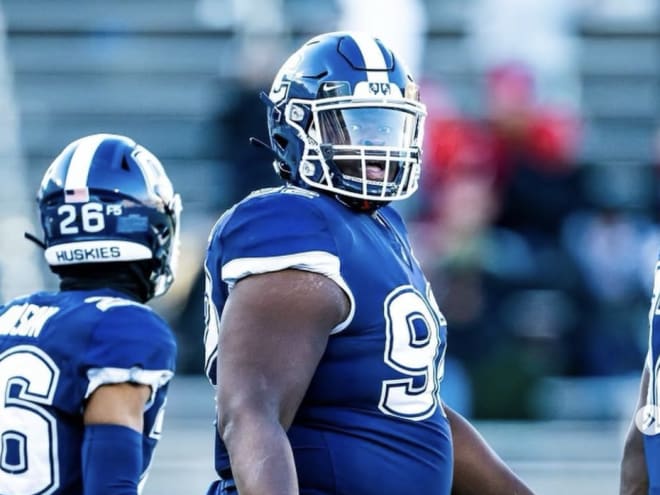 UConn Football DT Timothy Passmore Jr. Enters Transfer Portal