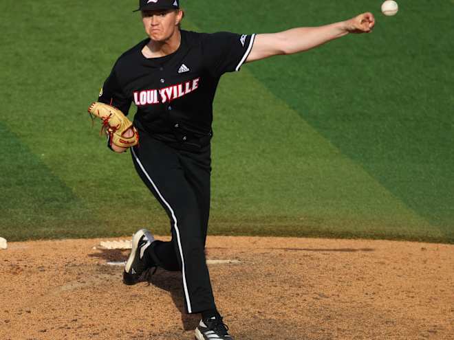 Cardinals Split with No. 6 North Carolina in ACC Opening Series