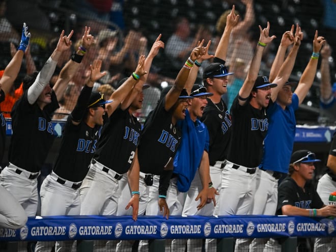 Duke heats up in late innings, beats UNCW