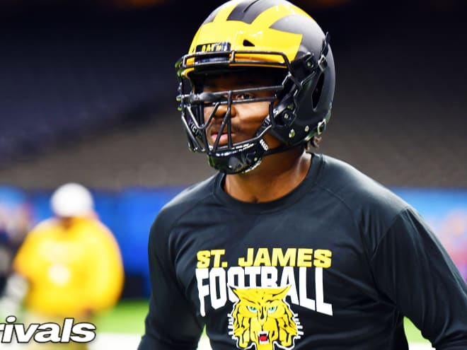 Favorites surfacing for DE Saivion Jones