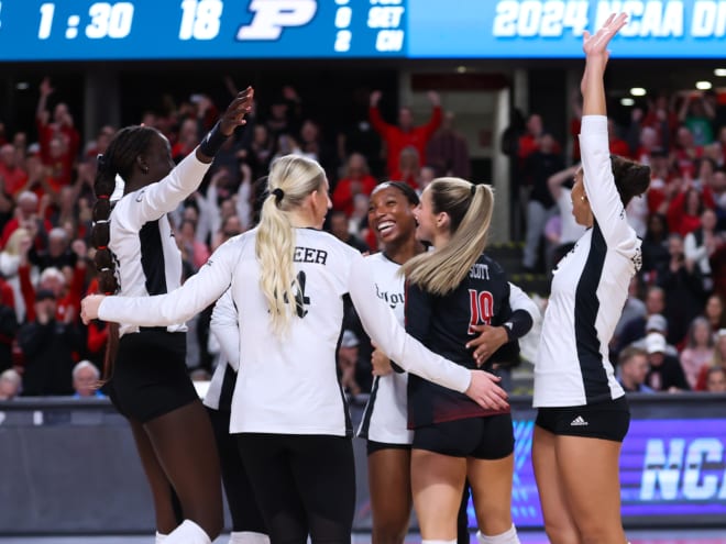 Louisville Volleyball Advances to Regional Final with Sweep of Purdue