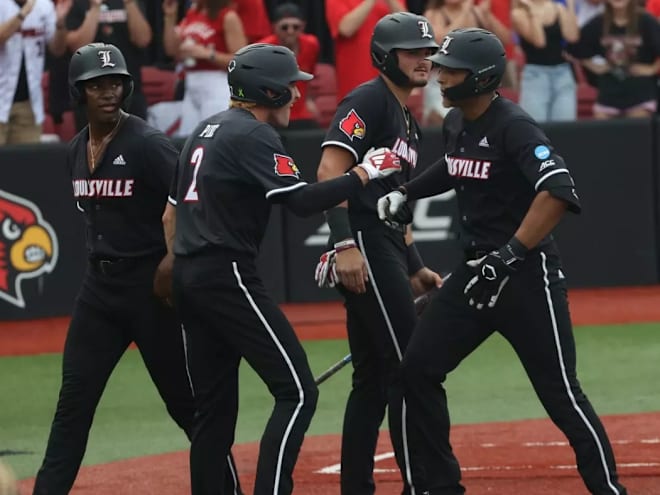 Munroe, Forbes Lead Cardinals to Game One Win in Super Regional
