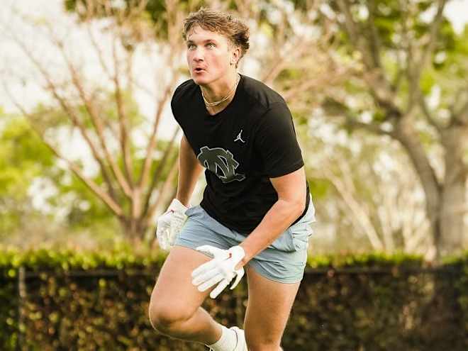 2027 TE Landon Wolny building connection with West Virginia