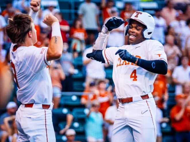 Recap: One at a time -- Texas beats West Virginia 12-2 in the opener