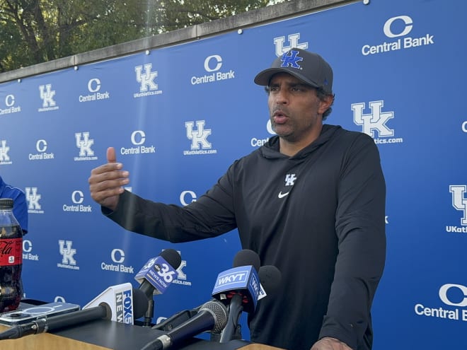 UK Football Practice Notebook - Sept. 10