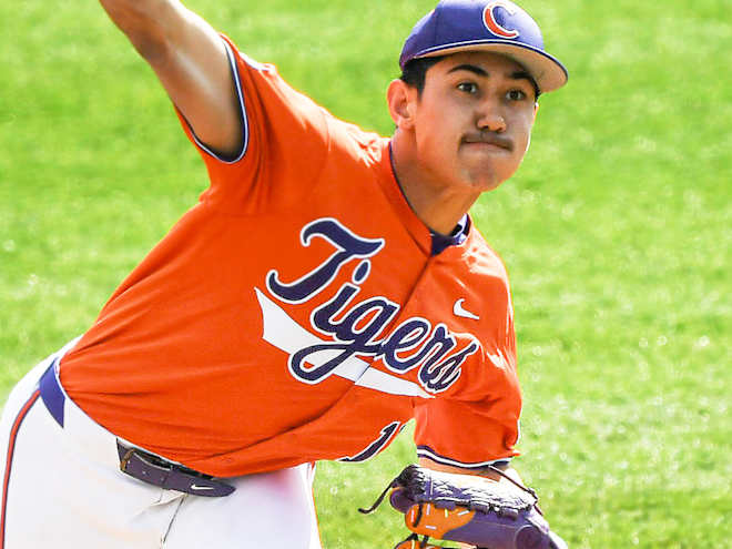 Knaak's one-hit gem propels No. 4 Clemson over Notre Dame 2-1