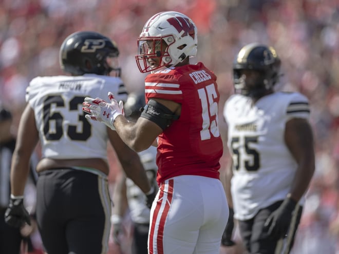 Wisconsin releases depth chart for Week 10 against Iowa